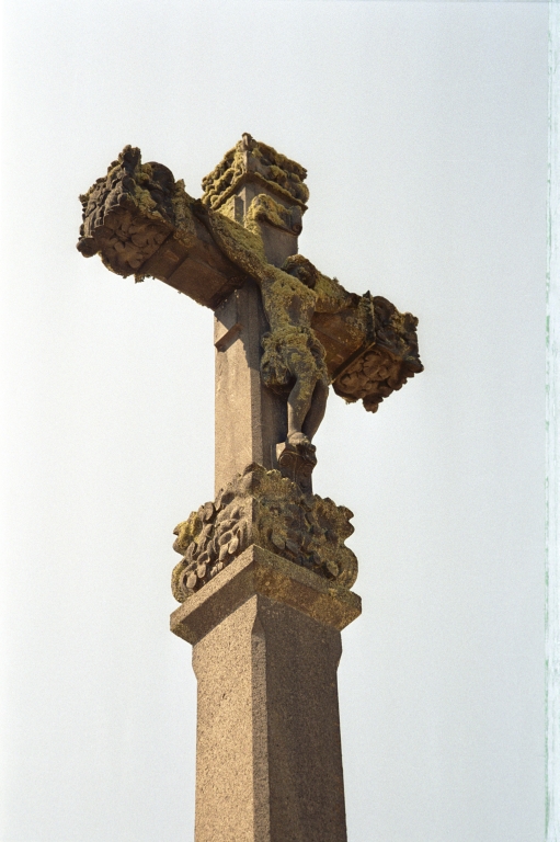 Croix de cimetière