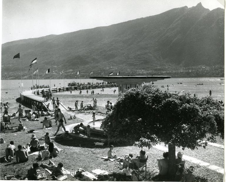 Plage artificielle, dite Plage de Coëtan puis Plage d'Aix