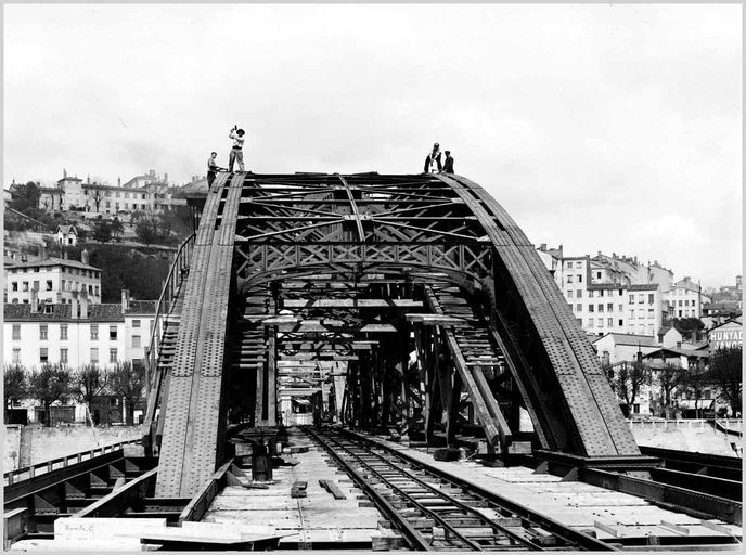 Pont routier de la Boucle, puis pont routier Winston-Churchill (détruit)