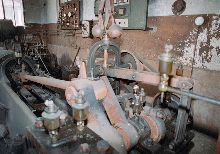 Usine C. Roux et fils tonnellerie et parqueterie