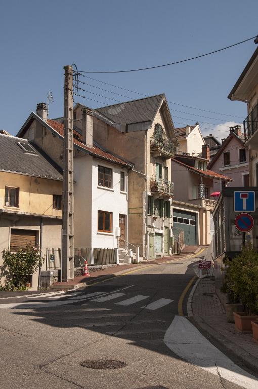 Hôtel de voyageurs, Chalet des Bains, puis immeuble