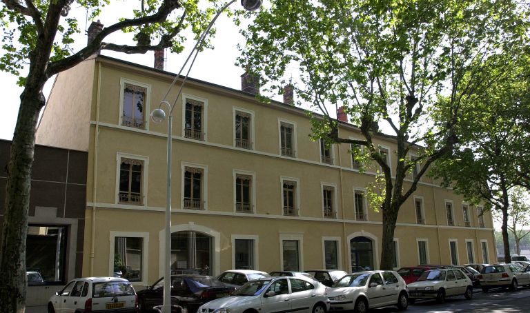 Entrepôt commercial et immeuble de bureaux de la Compagnie générale de voitures de Lyon dite CGVL