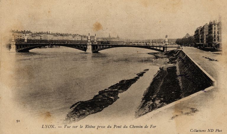 Pont du Midi, puis premier pont Galliéni (détruit)