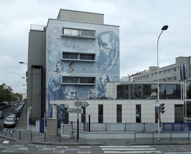 Usine de produits pharmaceutiques dite Gignoux et fils puis société l'air liquide puis Lipha actuellement laboratoire Merck