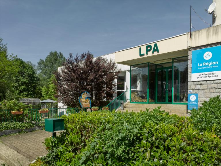 Centre de formation professionnelle agricole, puis lycée professionnel agricole, puis établissement public local d'enseignement et de formation professionnelle agricole des Combrailles, site de Pontaumur