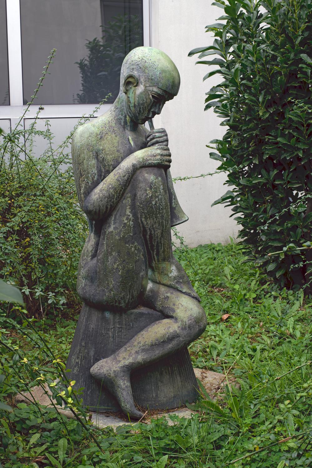 Statue (ronde-bosse) : Le joueur de flûte
