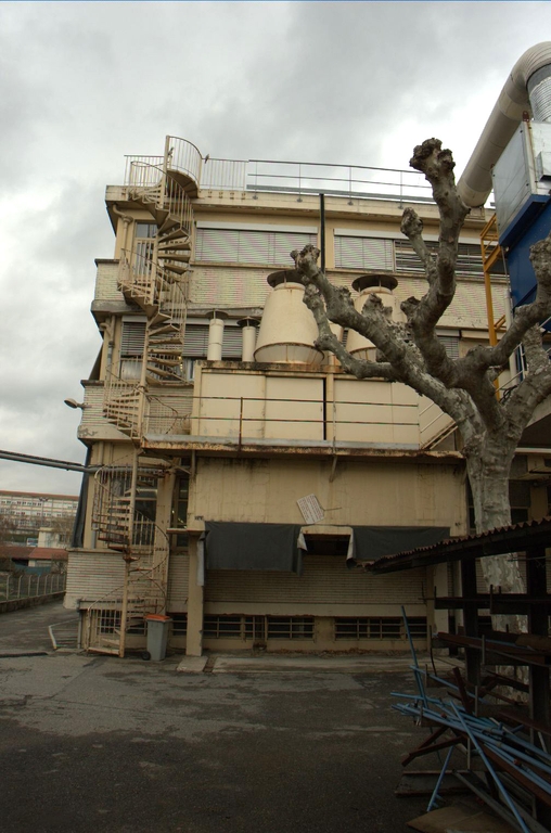 Usine de chaussures dite Chaussures Charles Jourdan France