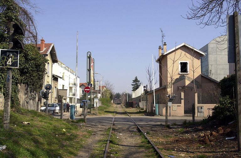 Maison de garde-barrière