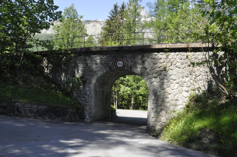 Pont ferroviaire de Mont-Roc
