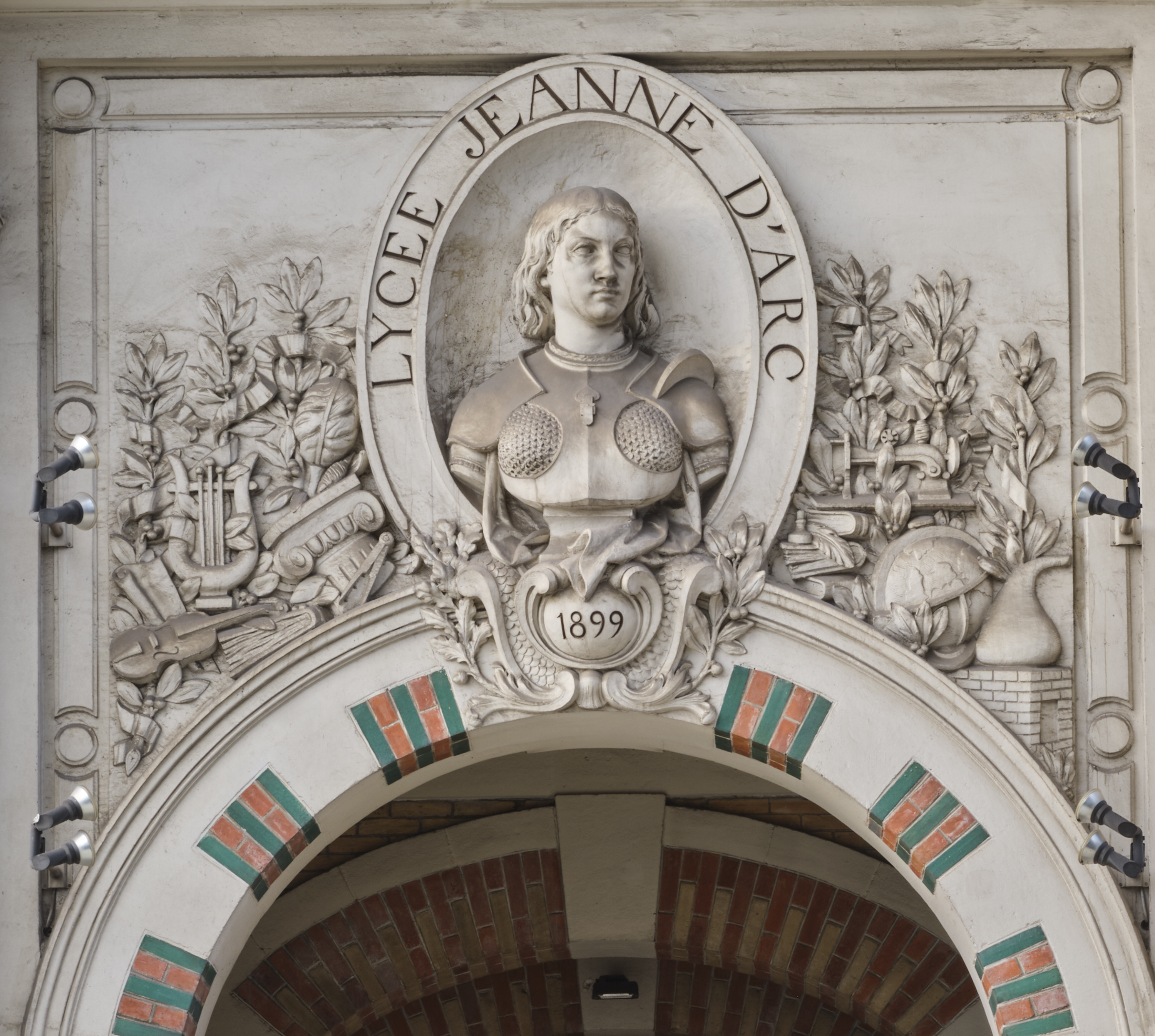 Lycée de jeunes filles dit lycée Jeanne-d'Arc, actuellement lycée international Jeanne-d'Arc