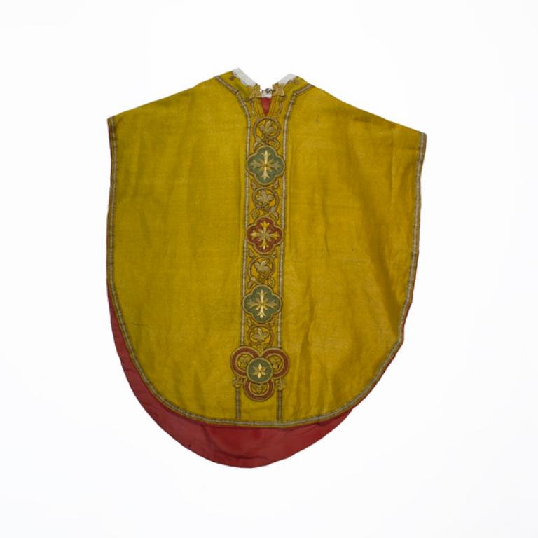 chasuble : ornement doré