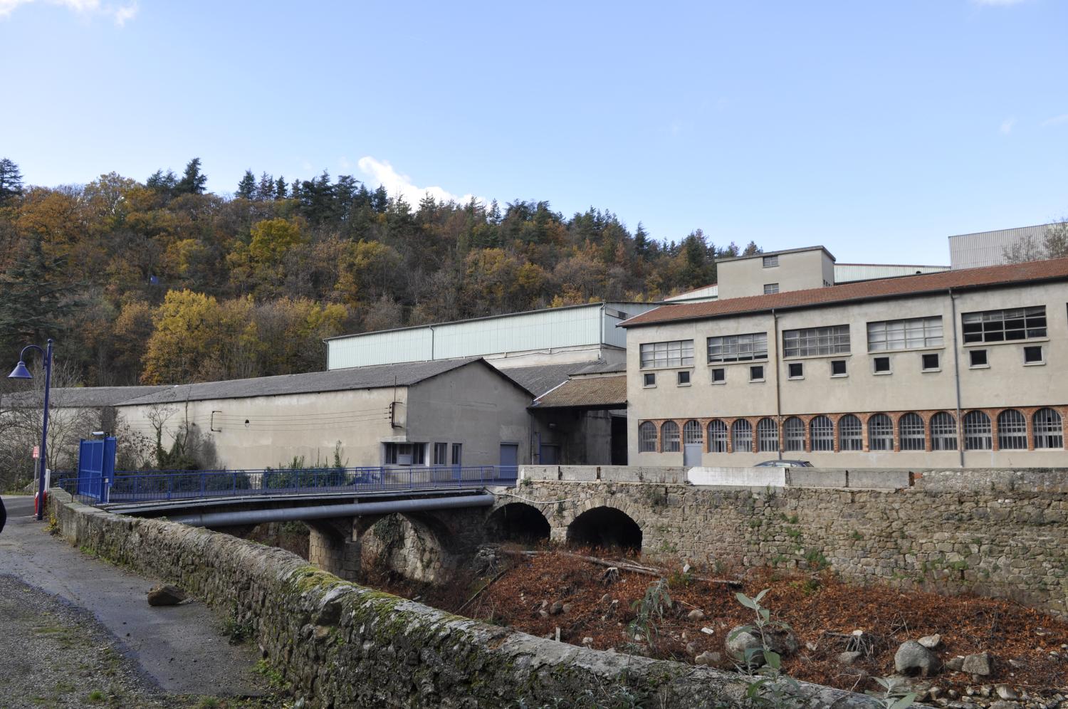 Usine de papeterie et cité ouvrière Montgolfier - Canson actuellement musée et société MP Hygiène Papeterie Pupil