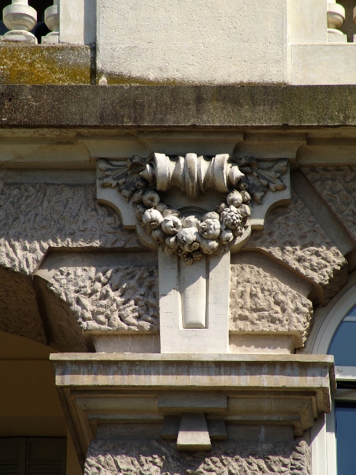Hôtel de voyageurs, Hôtel Excelsior, actuellement immeuble, dit Résidence Beauregard