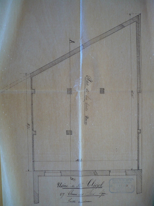 Usine de papeterie Cluzel puis ateliers du Rhône puis œuvre hospitalière française de l'ordre de Malte actuellement Acoucité : associations partis politiques syndicats