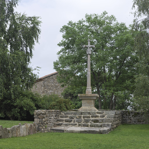 Croix de cimetière actuellement croix de chemin