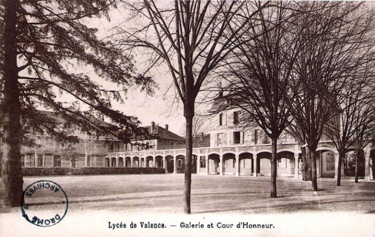 Maison, actuellement pavillon de l'administration du lycée Émile-Loubet (bâtiment A)