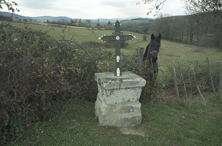 Les croix monumentales du canton de Boën et de la commune de Sail-sous-Couzan