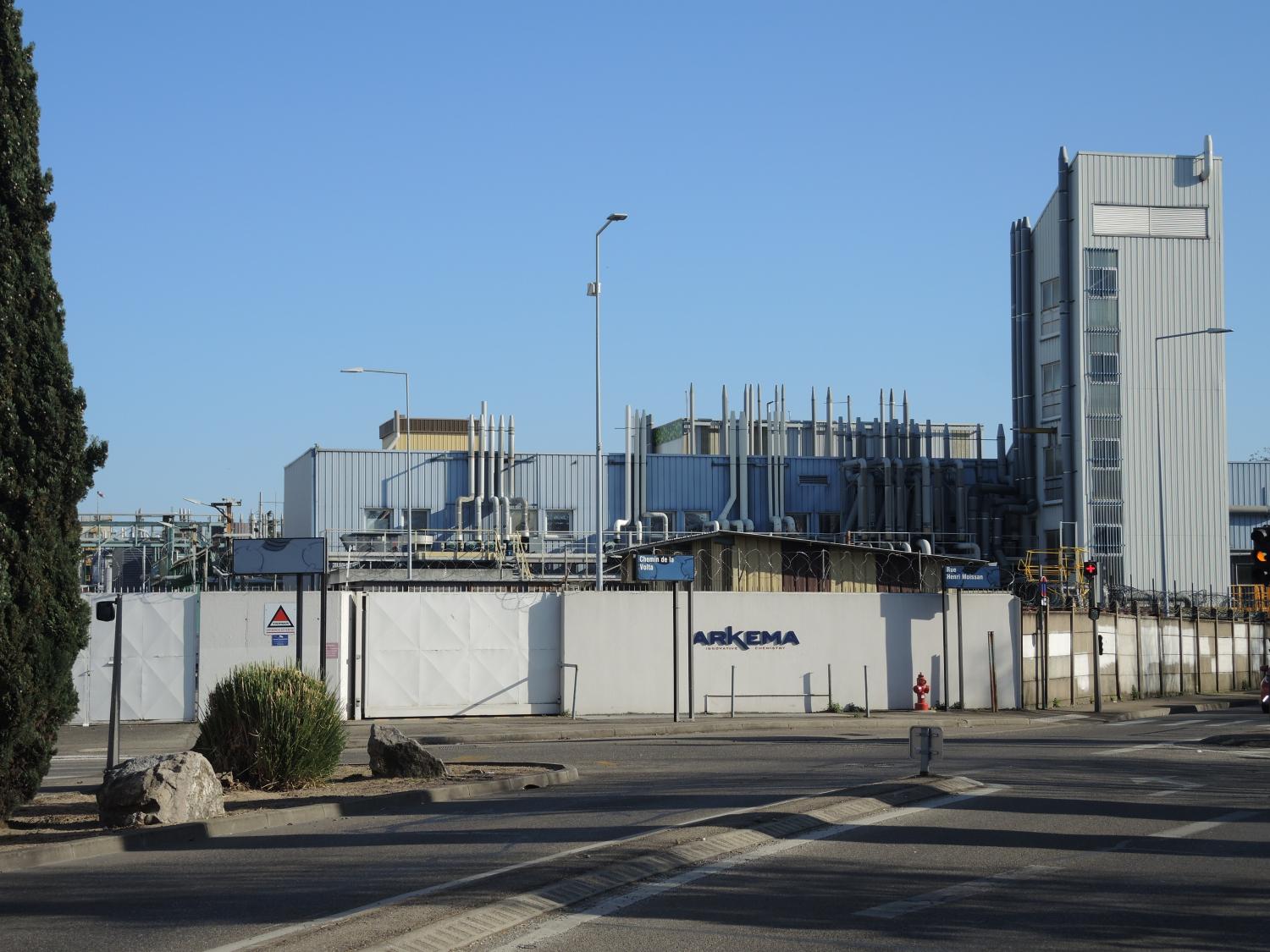 usine Produit chimiques Ugine Kuhlmann dit PCUK puis Arkema et centre de recherche Rhône-Alpes site de Pierre-Bénite
