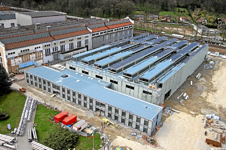 Usine de construction électrique, La Savoisienne, puis Alsthom-Savoisienne, puis Alsthom-Atlantique, puis Alsthom, puis GEC-Alsthom, puis Alstom, actuellement AREVA T et D Aix-les-Bains