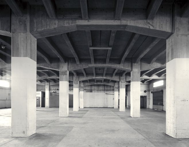 Entrepôt commercial, dit magasin général des sucres, puis la Sucrière espace d'exposition.