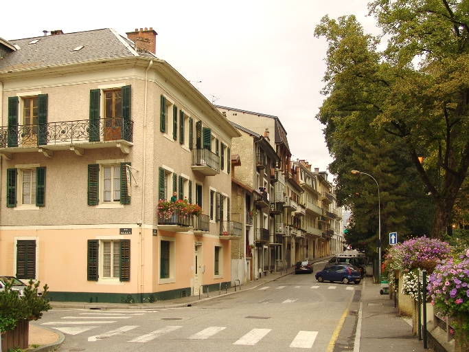 Chemin des Granges et rue du Parc, puis rue Victor-Hugo