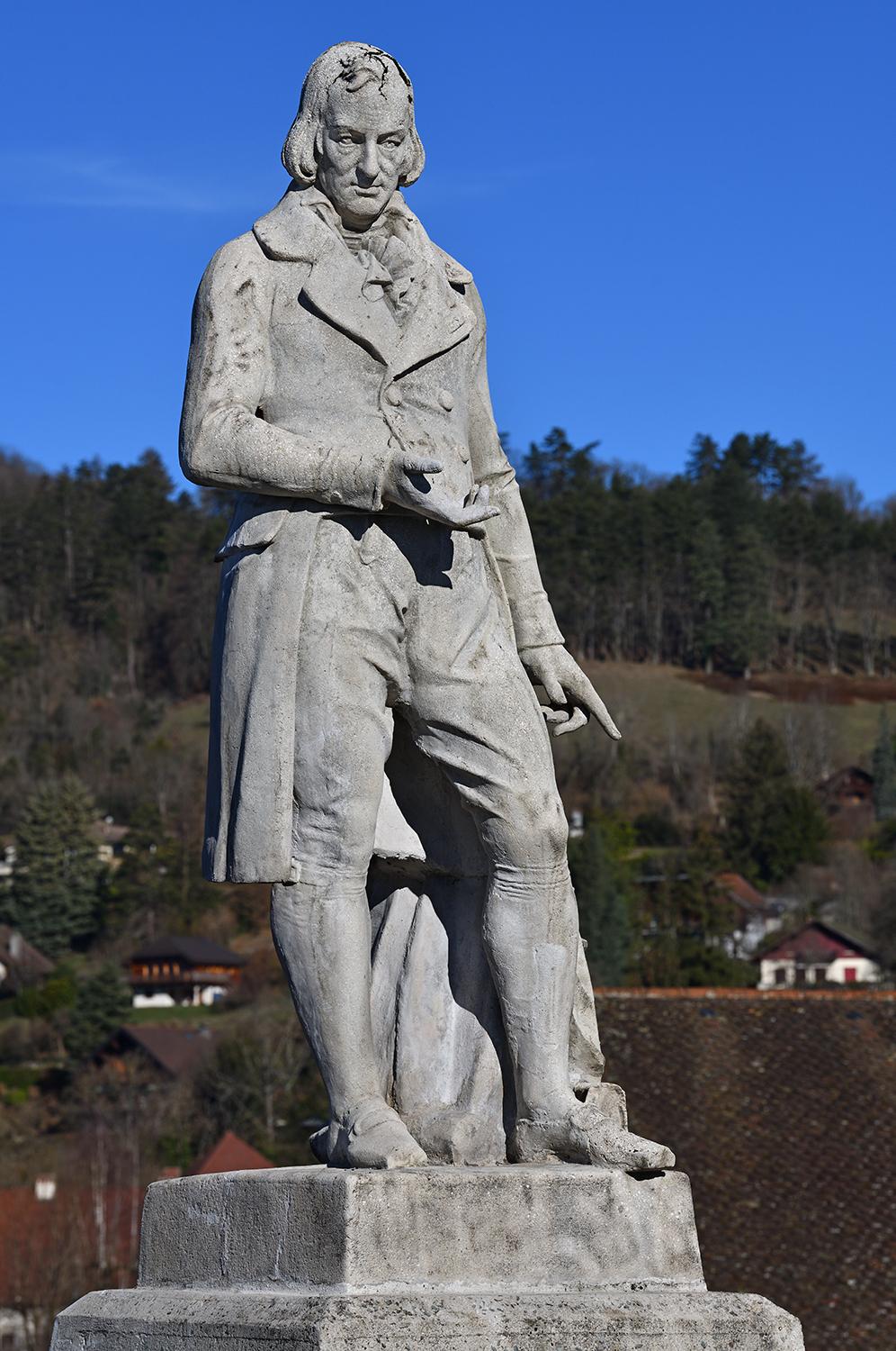 Statue de Claude-Louis Berthollet