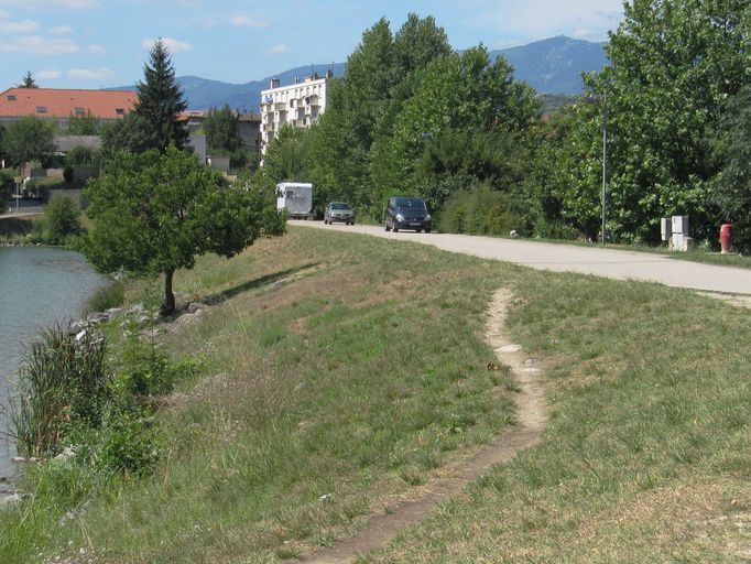 Pont-digue