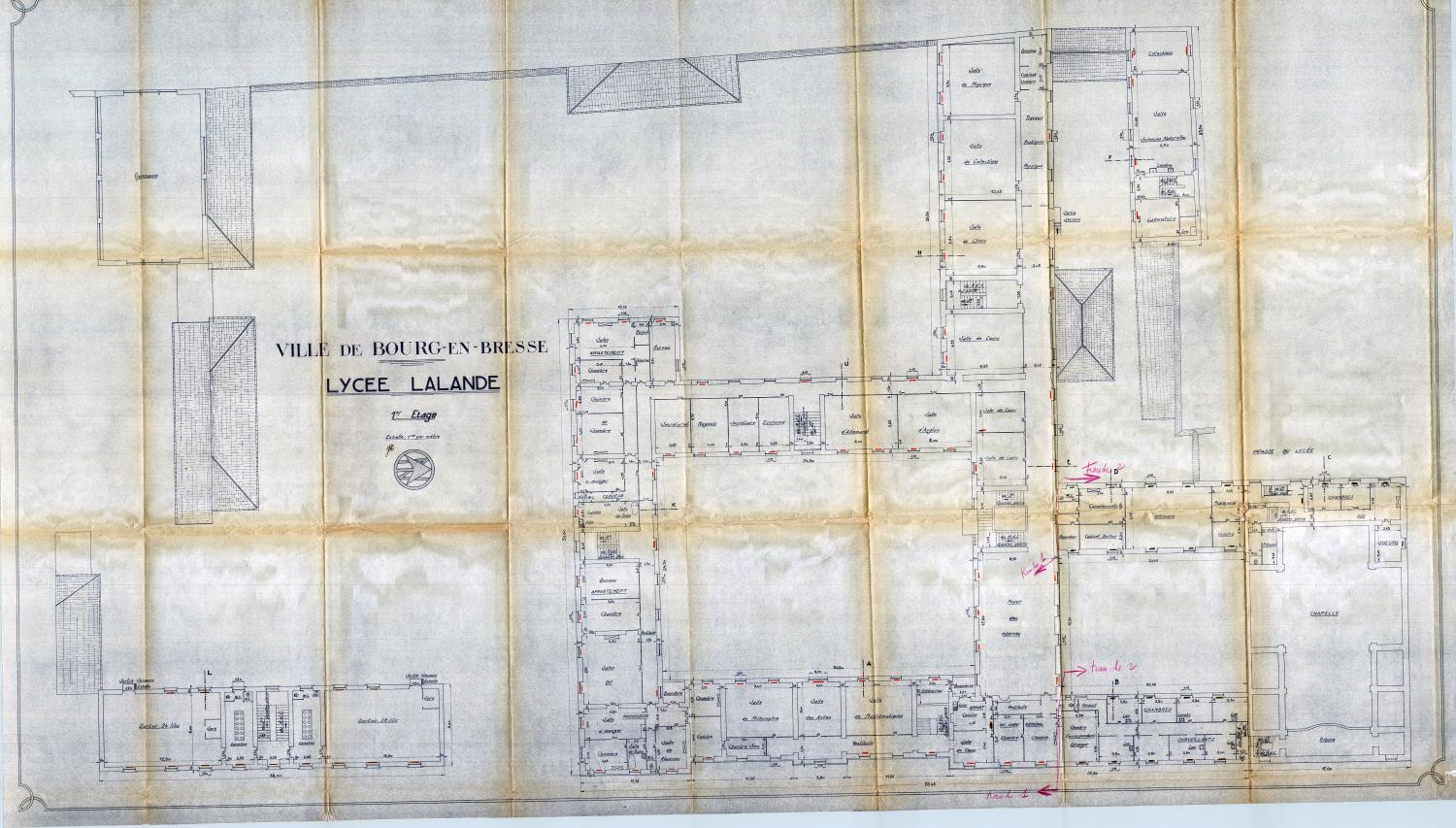 Collège de jésuites, puis école centrale, école secondaire communale, lycée impérial, lycée de garçons, actuellement lycée Lalande