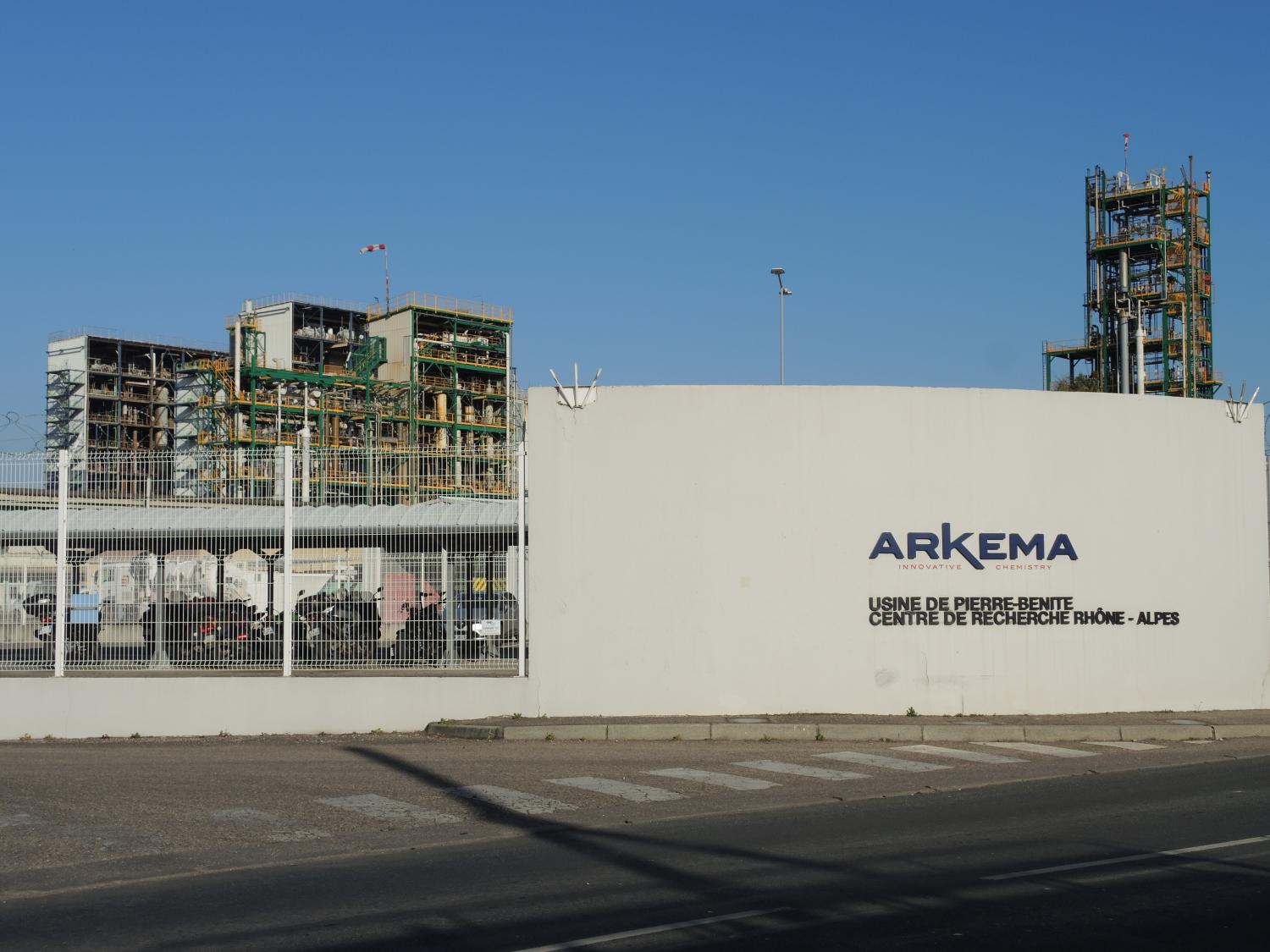 usine de produits chimiques Arkema centre de recherche Rhône-Alpes site de la Mulatière