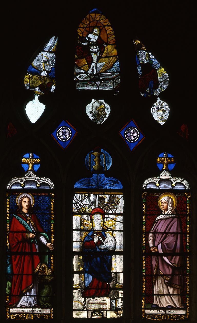 Verrière : saintes, figurations de la Vierge et du Christ (baie 5), verrière à personnages