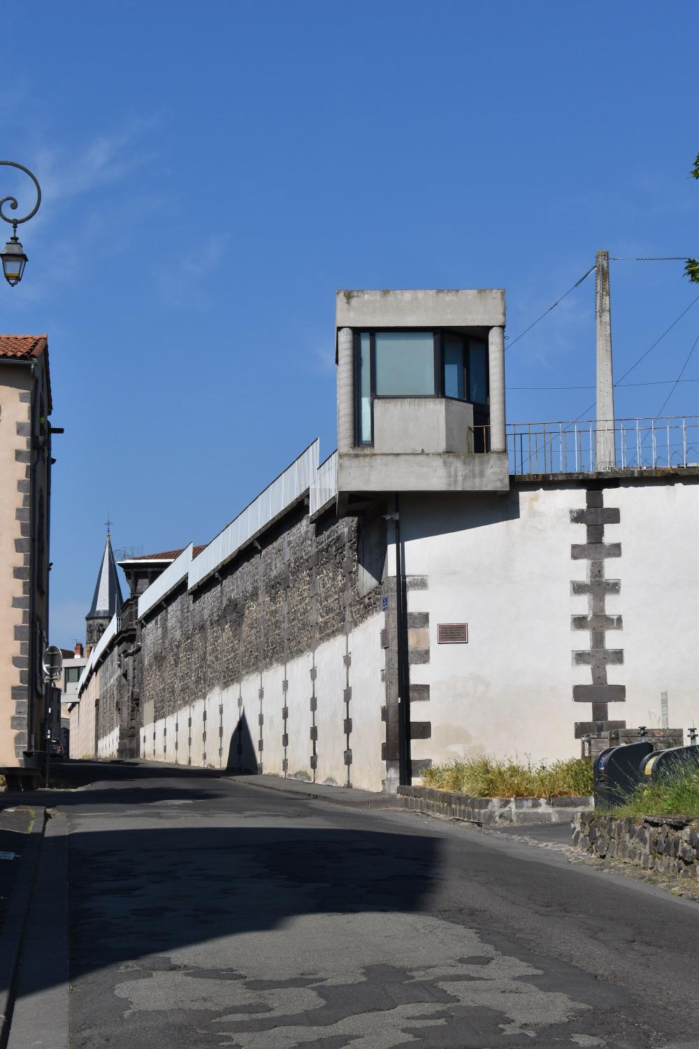 Couvent de cordeliers, puis prison, actuellement désaffecté