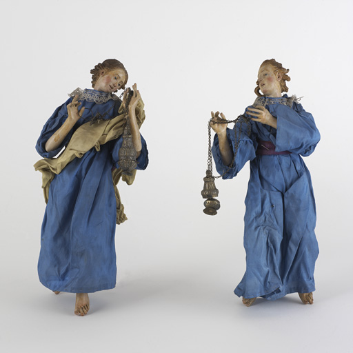 Ensemble de deux statuettes d'anges thuriféraires (santons napolitains)