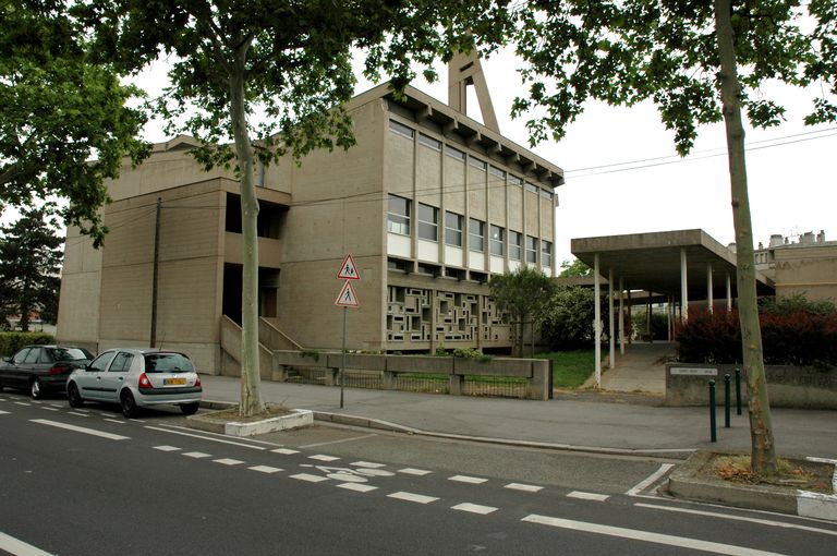 Ensemble religieux : cité paroissiale Saint-Jean Apôtre, actuellement Notre-Dame du Liban