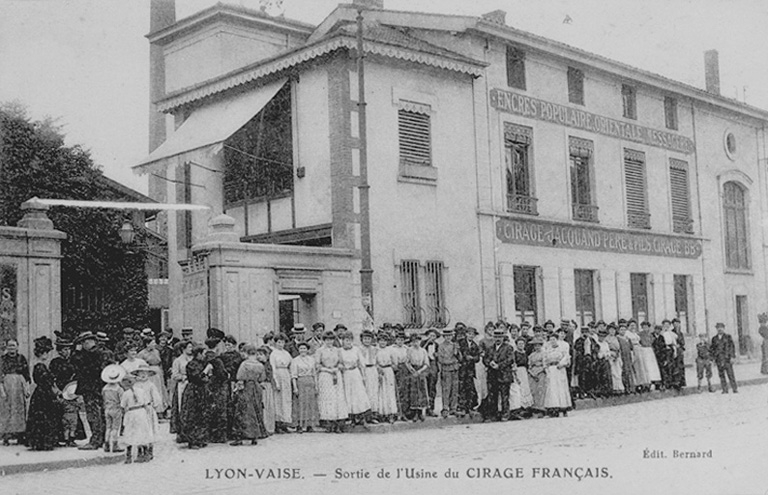 Société Générale des Cirages Français Le Lion Noir (Usine de produits d'entretien)  actuellement garage Lubac