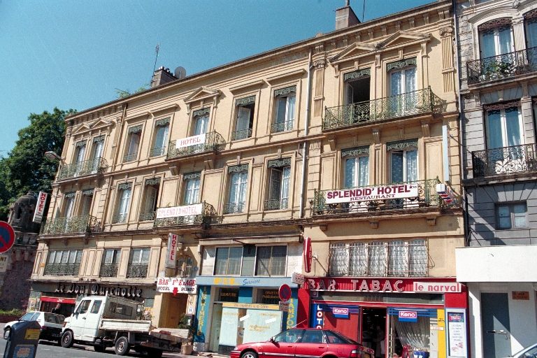 Immeuble, puis hôtel de voyageurs