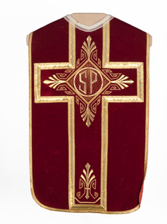 chasuble, étole, manipule, voile de calice, bourse de corporal : ornement rouge