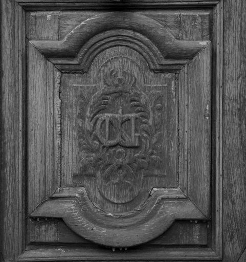 Porte et vantaux du corps de logis