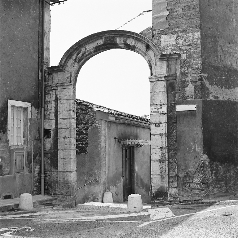 Portail de l'hôtel du gouvernement