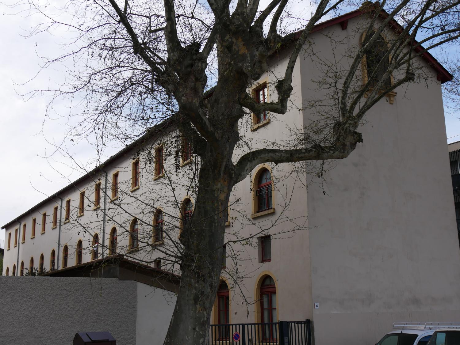 Ancien couvent et Distillerie des Trappistines actuellement logement