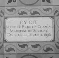 Plaque funéraire de Marie de Rabutin-Chantal, marquise de Sévigné