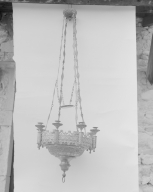 Lustre d'église : suspension, couronne de lumières