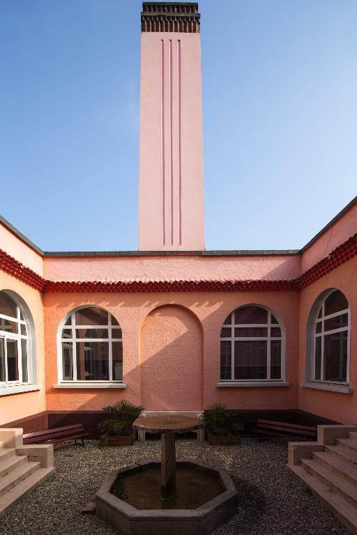 Immeuble à logements, dit phalanstère de la Viscamine puis colonie de vacances, actuellement lycée d’enseignement général Pierre-du-Terrail