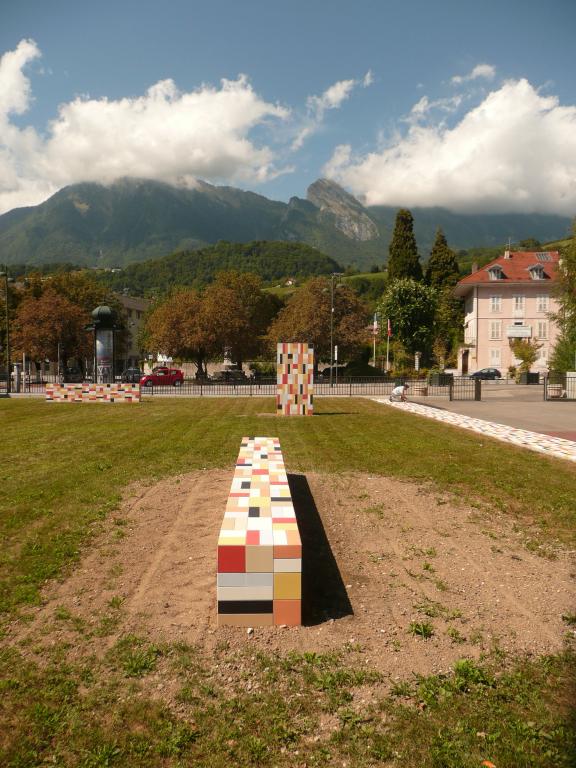 Sculpture / revêtement de sol : La Salle de bain