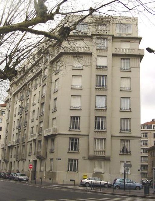 Ensemble de deux immeubles