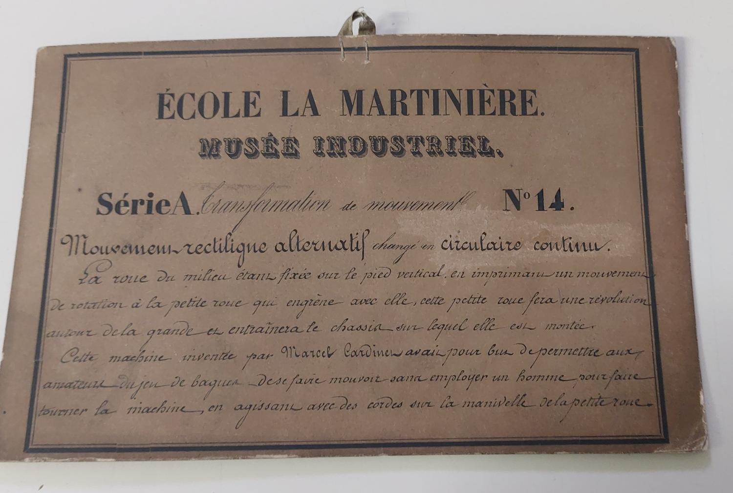 Instrument de démonstration en mécanique, modèle de transmission de mouvement alternatif