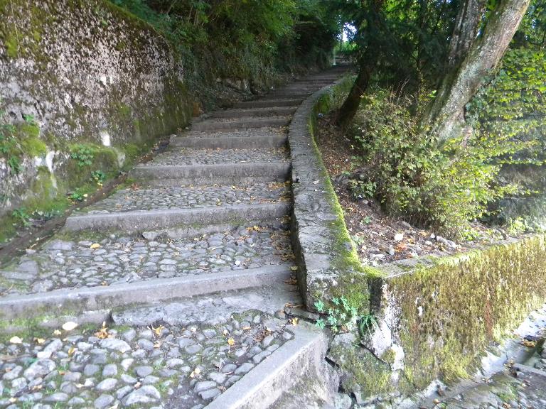 Escalier d'accès au château dit "Montée des Coques"