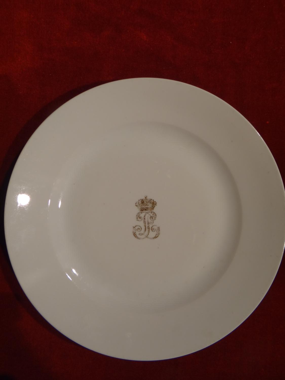 Service des Officiers : assiette creuse