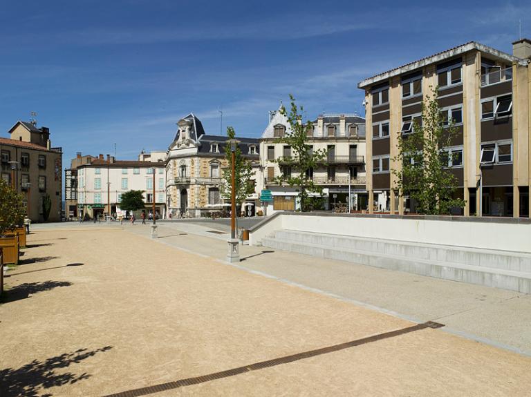 Place Antonin-Chastel