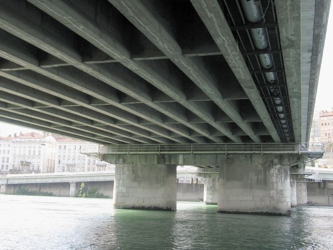 Pont routier Jean de Lattre de Tassigny