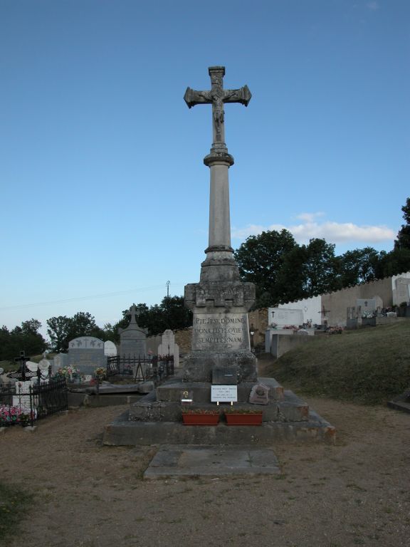 Croix de cimetière